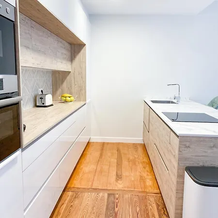 Comfortable Modern Escape 4 Bed 2 Bath Σαν Σεμπαστιάν