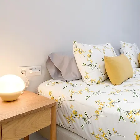 Comfortable Modern Escape 4 Bed 2 Bath 公寓 *